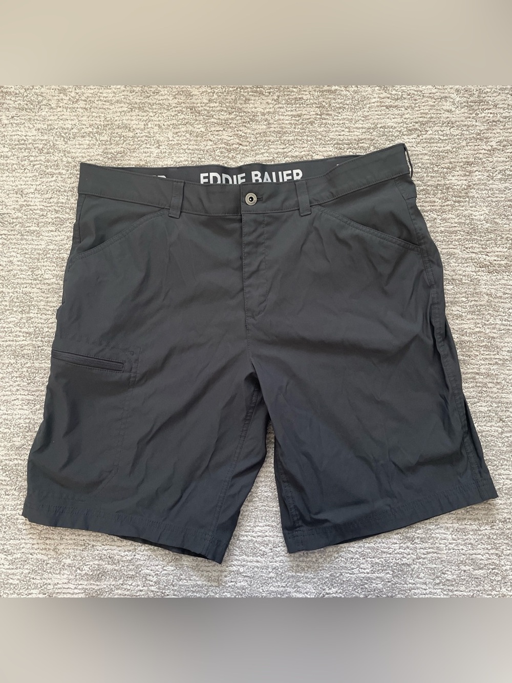 Eddie Bauer Men's Rainier 10” Tech Shorts Size 38 Gray Cargo Zip Pocket Hiking